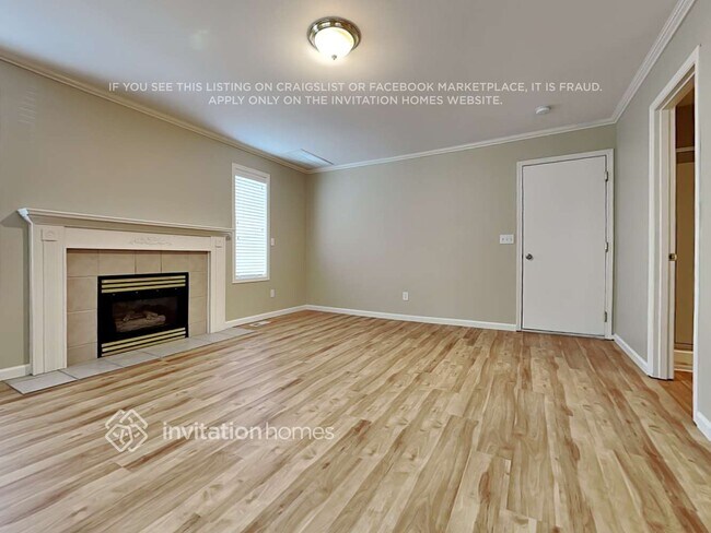 Building Photo - 14909 93rd Ave E