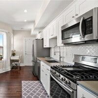 Building Photo - 472 Talbot Ave