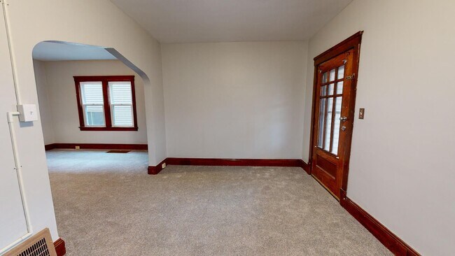 Building Photo - 3210 W 98th St