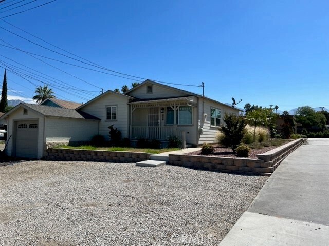 Primary Photo - 1346 Opal Ave