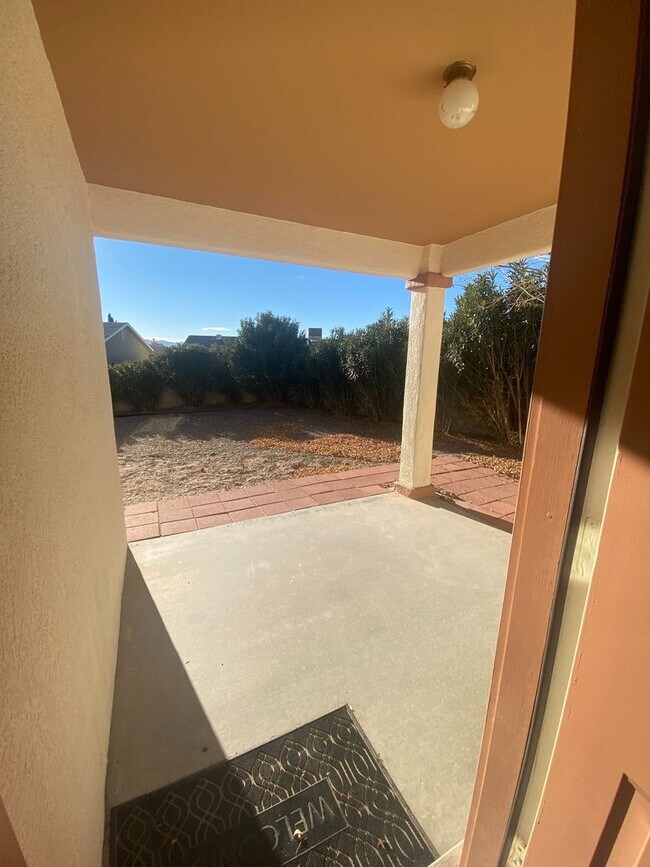 Building Photo - Cute 2 bedroom/2 Bath Home in Los Colinas