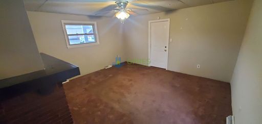 Building Photo - 2 Bed/1 Bath in Brackenridge