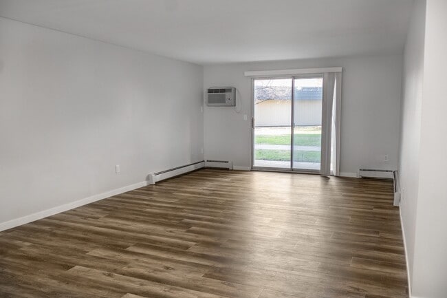 Building Photo - The Gallery Apartments