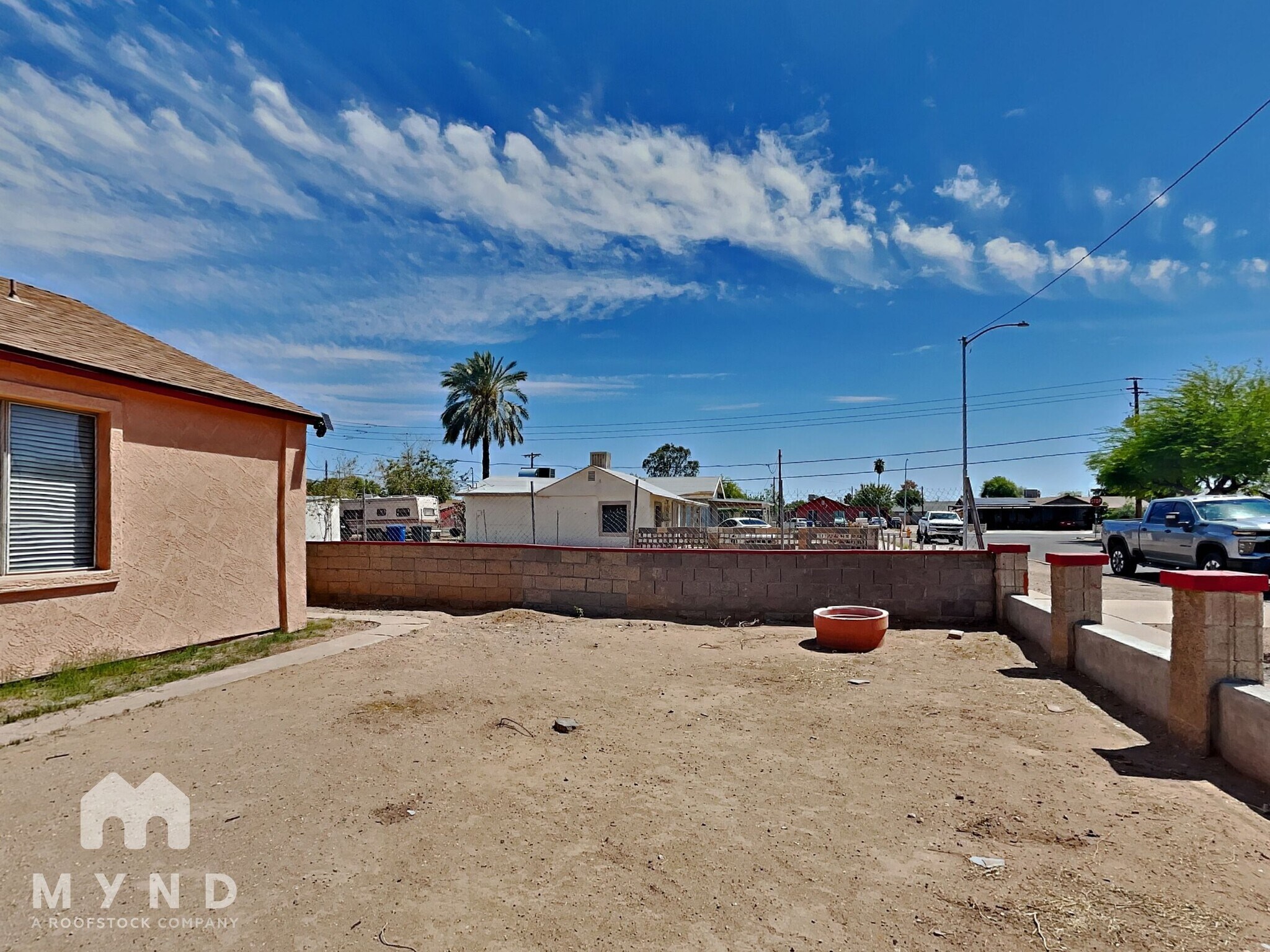 Building Photo - 271 Dakota St