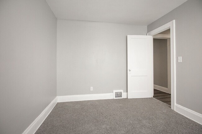 Building Photo - 4772 E 90th St