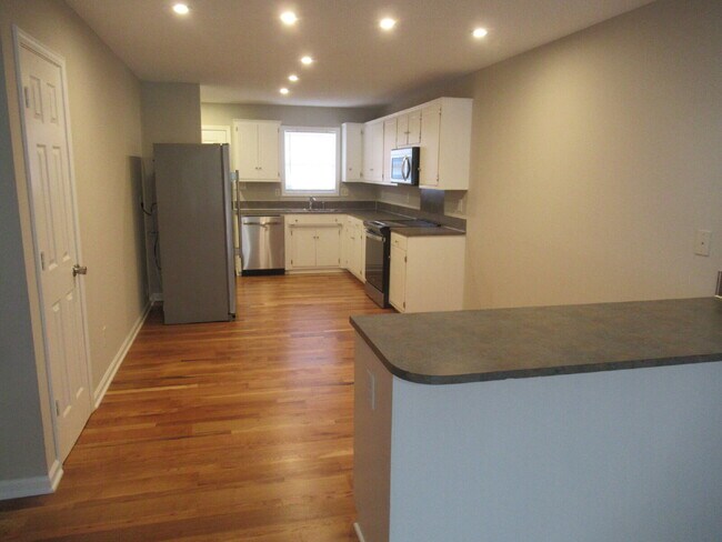Building Photo - Renovated 2-Bedroom Duplex for Rent Just North of Lincolnton!