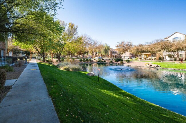 Building Photo - 2750 S Voyager Dr