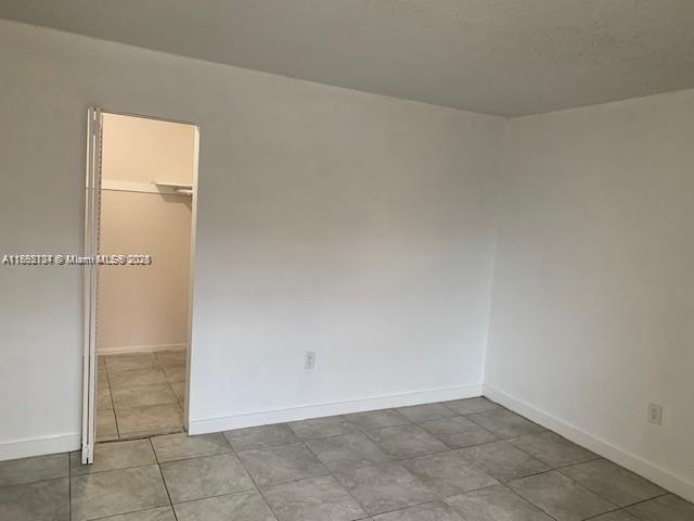 Building Photo - 10801 SW 109th Ct