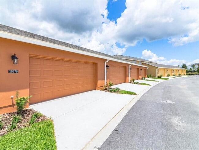 Building Photo - 15470 Honeybell Dr