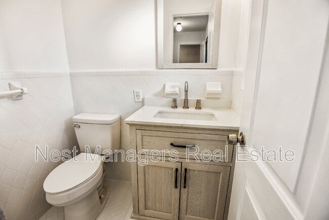 Building Photo - 554 Snow Hill Rd