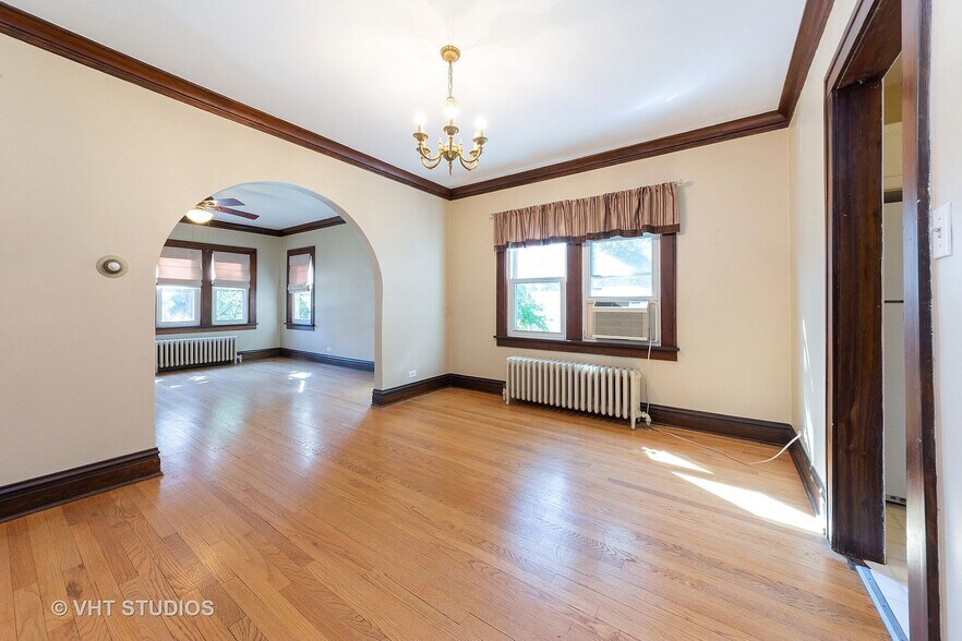 Building Photo - 8 E Euclid Ave