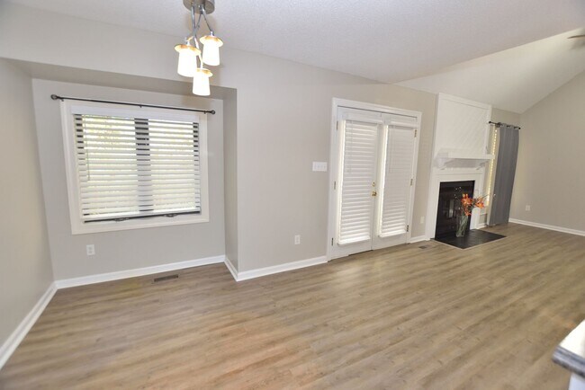 Building Photo - 28 Winders Creek