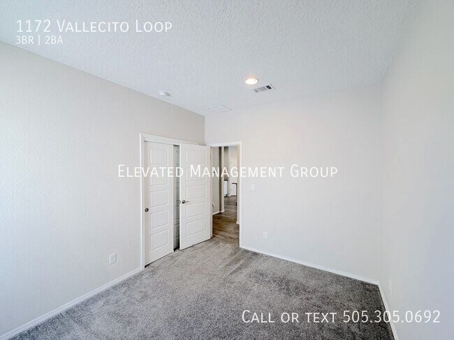 Building Photo - 1172 Vallecito Loop NW