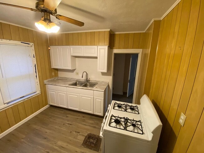 Building Photo - Daisy4001