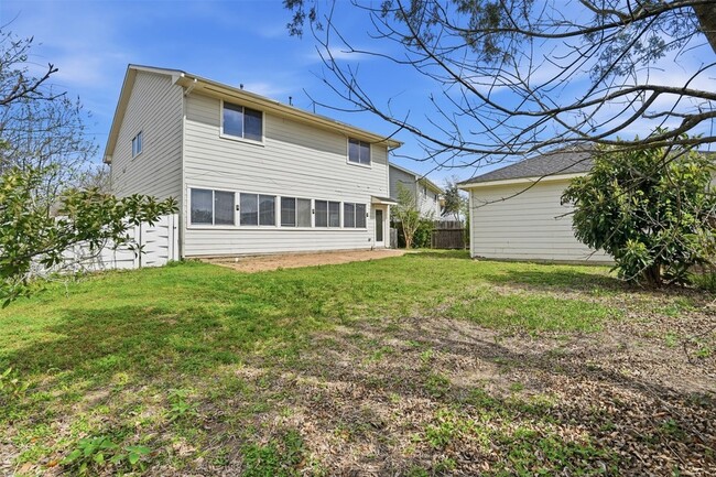 Building Photo - 11930 Longwood Garden Way