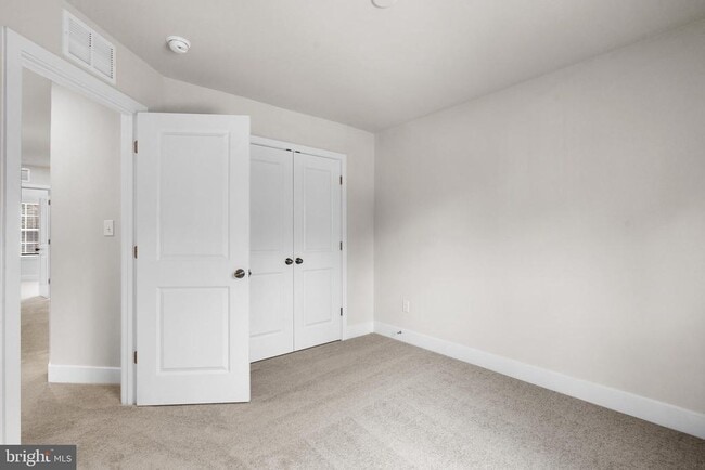 Building Photo - 1730 Water Xing Rd