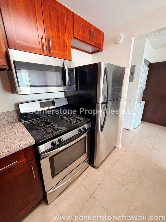 Building Photo - 475 Atkinson Dr