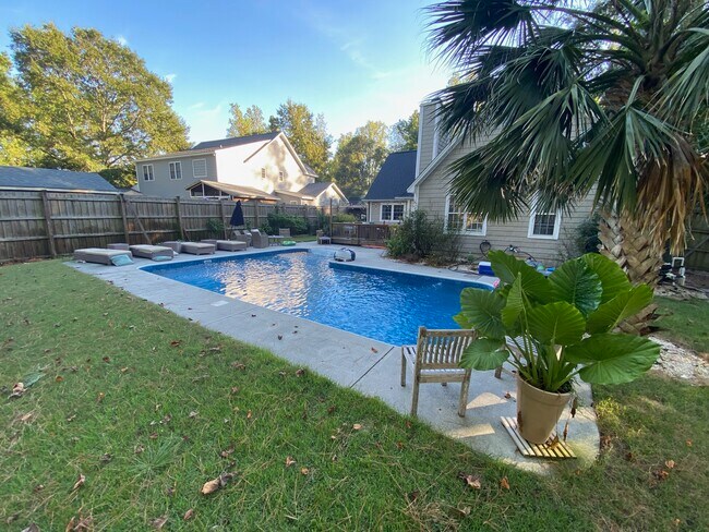 Building Photo - 209 Cannon Rd