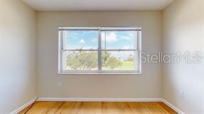 Building Photo - 1120 N Shore Dr NE