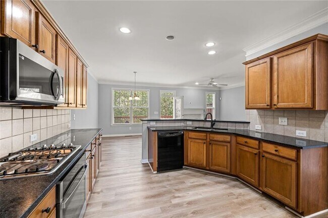 Building Photo - 3642 Gambrell Ln