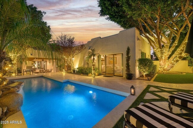 Building Photo - 6198 N 28th Pl