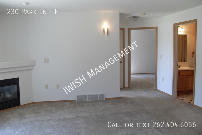 Building Photo - 230 Park Ln
