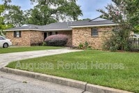 Building Photo - 311 Old Plantation Rd