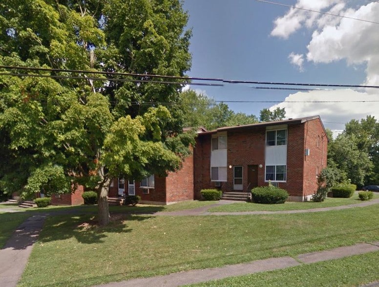 Building Photo - Rose Gardens Apartments