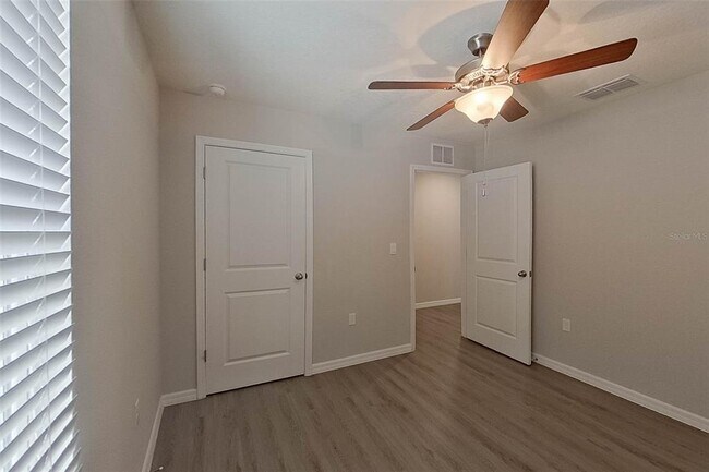 Building Photo - 8665 SW 44th Ct