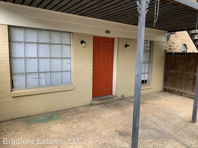 Building Photo - 6310 Colonel Glenn Rd