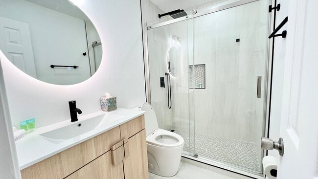 Building Photo - 1819 Old Peachtree Rd NE