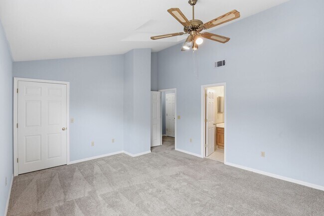 Building Photo - Townhome in Plantation Villas - Haile Plantation