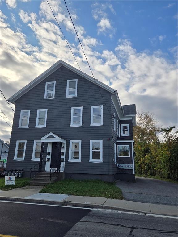 Primary Photo - 193 Child St