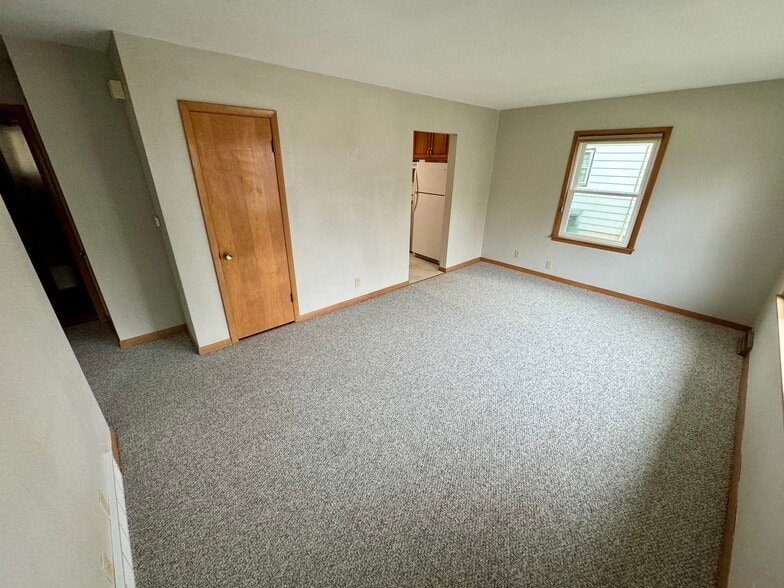 Building Photo - 638 Englewood Ave