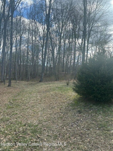 Building Photo - 72 Forest Glen Rd