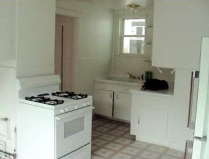 Building Photo - 13 Becket St