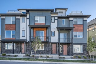Building Photo - 805 Promenade Dr