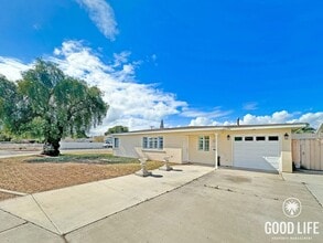 Building Photo - Inviting 3B/1BA Home in Imperial Beach with Patio, Driveway Parking and Coastal Proximity