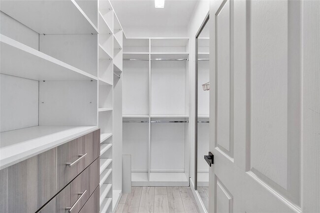 Building Photo - 12015 NW 83rd Pl