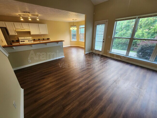 Building Photo - 1624 Oak Trace Cir