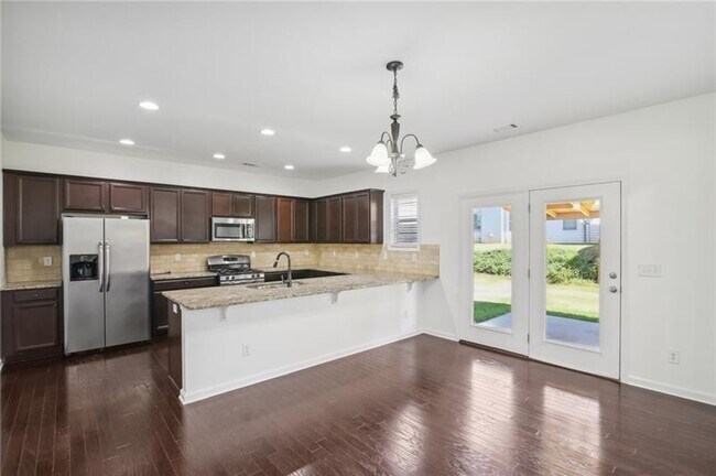 Building Photo - 5770 Rialto Way
