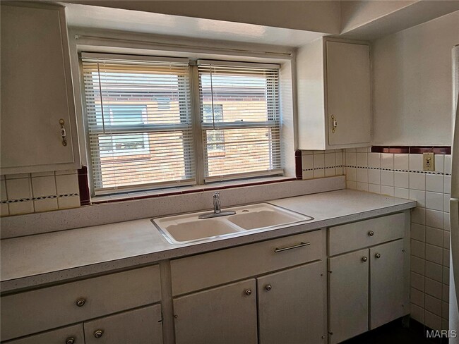 Building Photo - 5315 Jamieson Ave