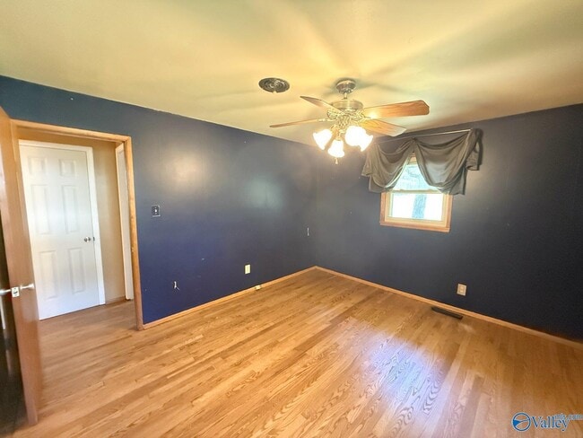 Building Photo - 1012 Strong St