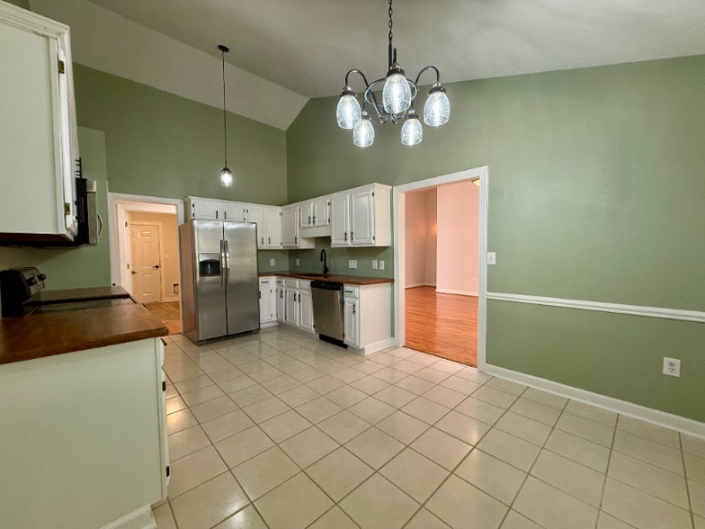 Building Photo - 9511 Indigo Club Dr