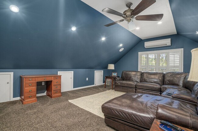 Building Photo - 14279 Eastfield Dr