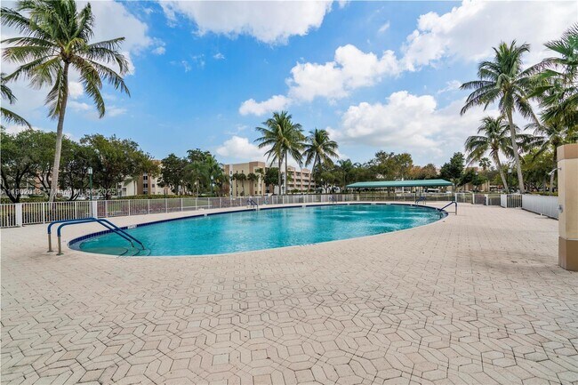 Building Photo - 9599 Weldon Cir