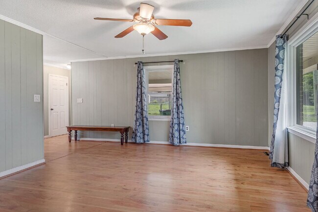 Building Photo - 416 Fairplay Rd