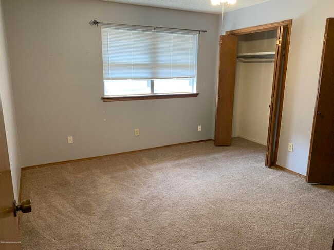 Building Photo - 4406 Ridgecrest Cir