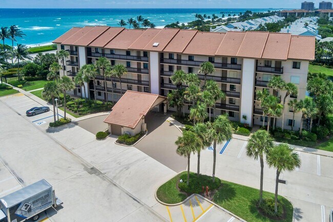 Primary Photo - 101 Ocean Bluffs Blvd