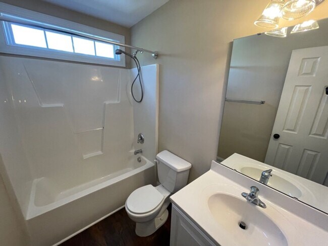 Building Photo - Braxton Village Home For Rent!